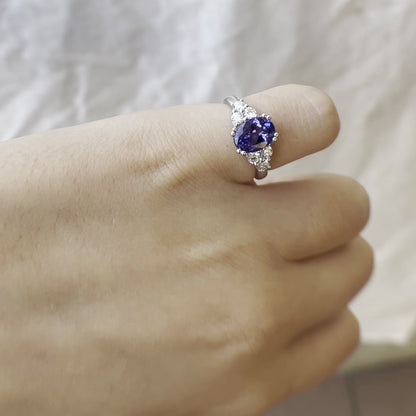 Anello con tanzanite e diamanti